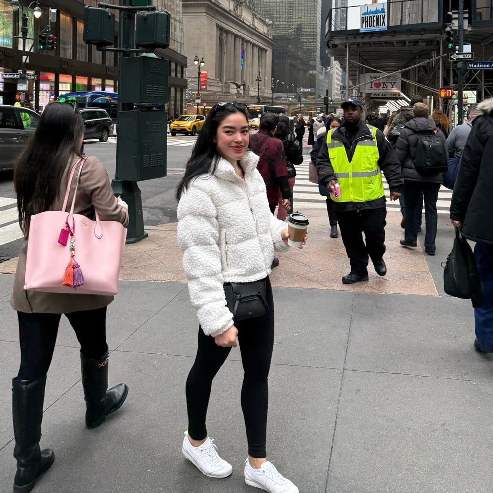 White north face sherpa puffer jacket small